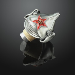 Сувенир из серебра пробочник "Буденовка"